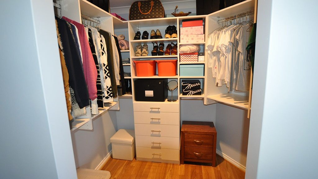 walk in wardrobe