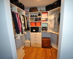 walk in wardrobe